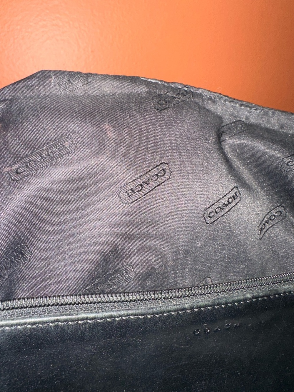 Vintage COACH Black Leather Zip Pouch Wristlet(EUC) - Picture 6 of 11